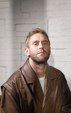 Tim Den Besten photographed by Jouk Oosterhof for de Volkskrant